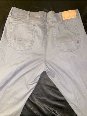 Tommy Hilfiger Men’s Light Gray Slim Straight Jeans
